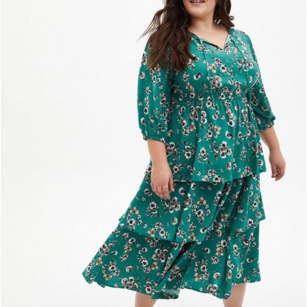 Green Floral Challis Tiered Skater Tea Length Dress 💚
